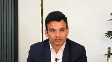 أحمد الباز: تعزيز قدرات الشباب في مجال التكنولوجيا والذكاء الاصطناعي خطوة نحو تأسيس اقتصاد يعتمد على الأفكار.