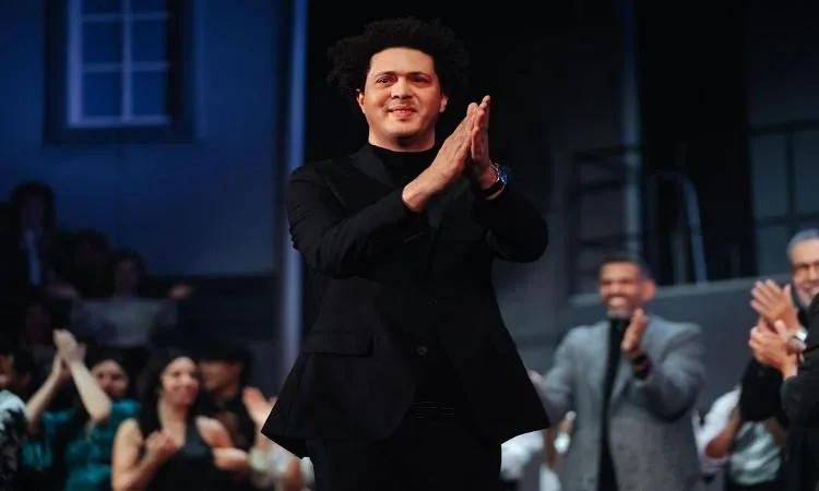 أحمد البوهي يُساند جوائز مهرجان المسرح العالمي في الإسكندرية أحمد البوهي يُساند جوائز مهرجان المسرح العالمي في الإسكندرية