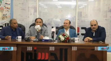 أحمد الشهاوي: عاطف عبيد تأخر بشكل ملحوظ في ظهور أعماله الإبداعية.