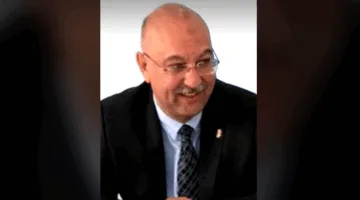 أحمد الملواني: قرار إيقاف جزء من الرسوم يساهم في استقرار الأسواق ويعزز فرص التوصل إلى اتفاق تجاري.