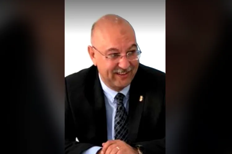 أحمد الملواني: قرار إيقاف جزء من الرسوم يساهم في استقرار الأسواق ويعزز فرص التوصل إلى اتفاق تجاري. أحمد الملواني: قرار إيقاف جزء من الرسوم يساهم في استقرار الأسواق ويعزز فرص التوصل إلى اتفاق تجاري.