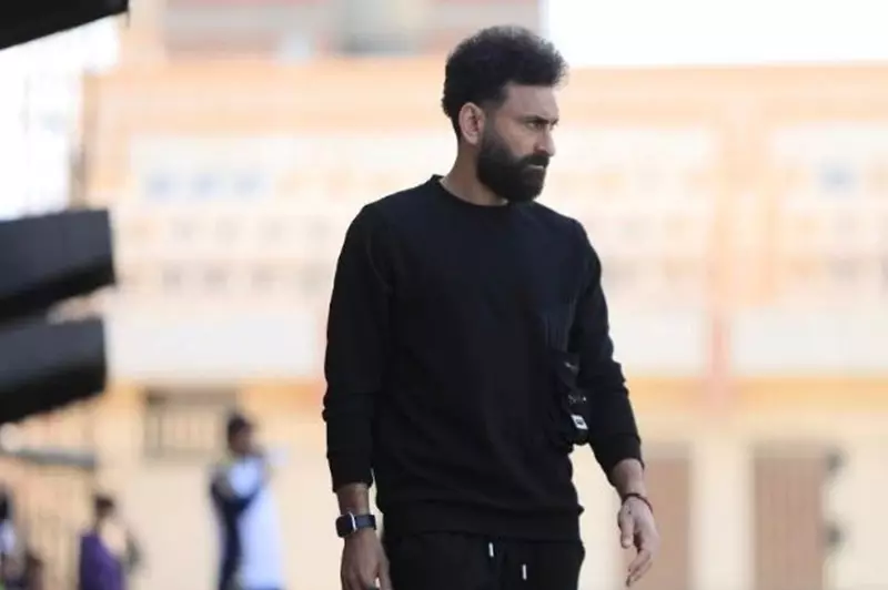 أحمد سمير يرحل عن تدريب الأولمبي السكندري.. وينضم لجهاز الزمالك بقيادة الرمادي أحمد سمير يرحل عن تدريب الأولمبي السكندري.. وينضم لجهاز الزمالك بقيادة الرمادي