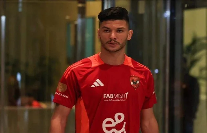 أحمد شوبير: قصة كروية حول أشرف داري، نتمنى أن يبتعد عن الإصابات أحمد شوبير: قصة كروية حول أشرف داري، نتمنى أن يبتعد عن الإصابات