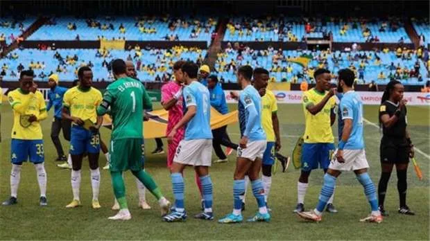 بيراميدز يتصدر قائمة الفرق المصرية المتميزة بيراميدز يتصدر قائمة الفرق المصرية المتميزة
