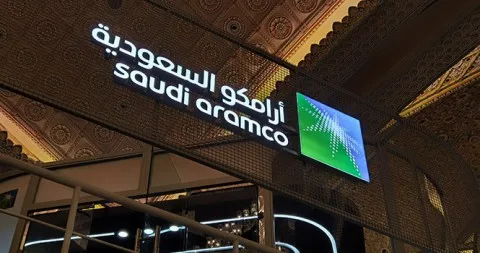 أرامكو السعودية ترفع 5 مليارات دولار من أول إصدار سندات دولية بالدولار في عام 2025 أرامكو السعودية ترفع 5 مليارات دولار من أول إصدار سندات دولية بالدولار في عام 2025