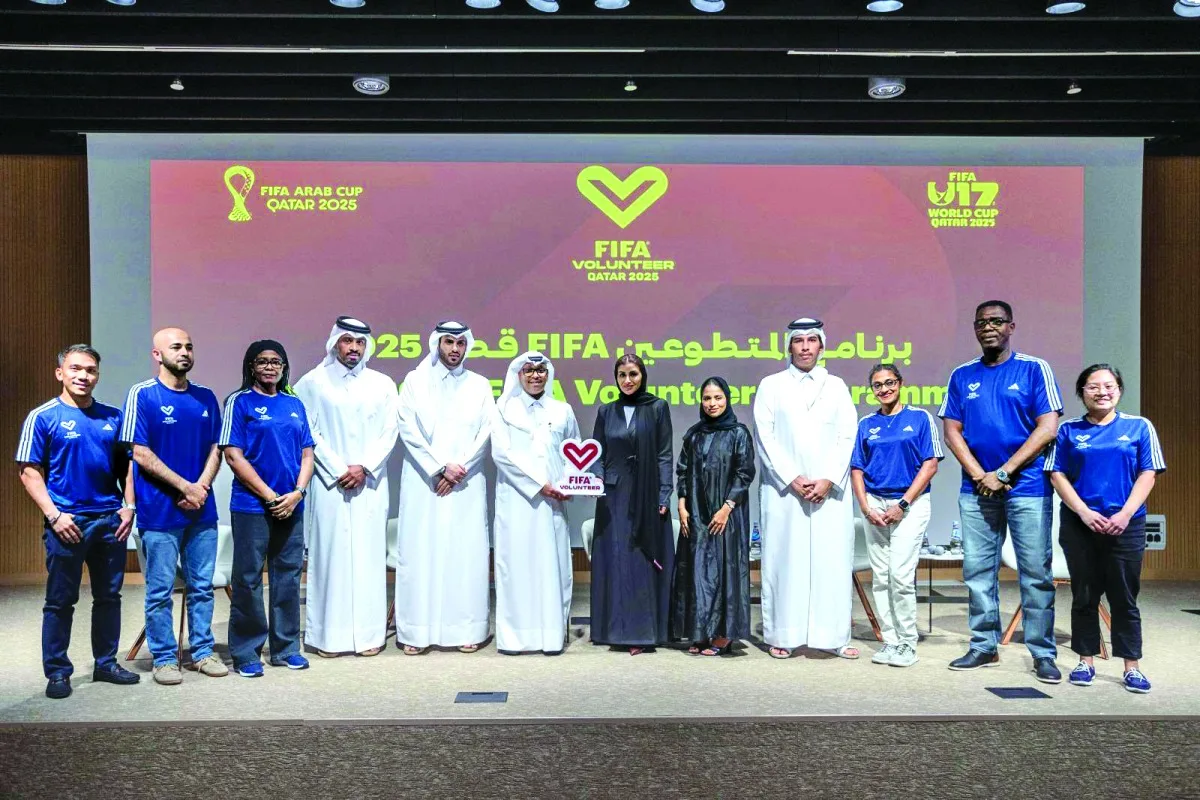 أربعة آلاف متطوع لبطولة الناشئين وكأس العرب 2025 أربعة آلاف متطوع لبطولة الناشئين وكأس العرب 2025