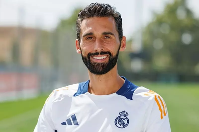 أربيلوا يتولى تدريب الفريق الرديف لريال مدريد خلفاً لراؤول أربيلوا يتولى تدريب الفريق الرديف لريال مدريد خلفاً لراؤول