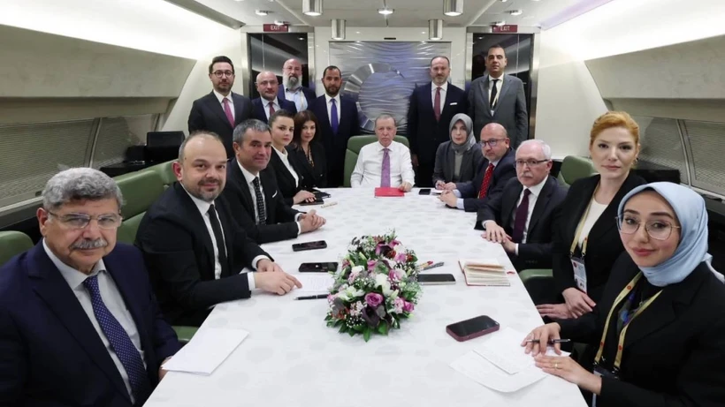 أردوغان: مشروع دستور مدني، حل للقضية الكردية، وموقف ثابت تجاه غزة أردوغان: مشروع دستور مدني، حل للقضية الكردية، وموقف ثابت تجاه غزة