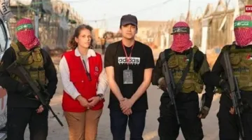 أزمة جديدة لنتنياهو: هيئة البث الإسرائيلية تكشف عن رفض الجندي المحرر عيدان ألكسندر لقاء رئيس الوزراء.