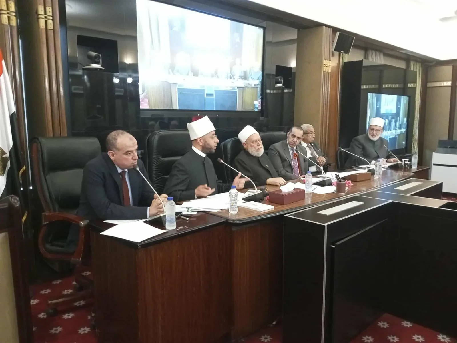 أزمة رفض الأزهر لقانون تنظيم الفتوى مستمرة .. رئيس دينية النواب يرد:«البرلمان سيد قراره»