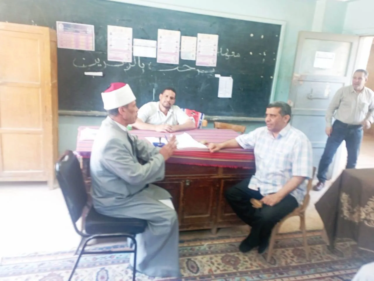 أزهر سوهاج ينهي اختبارات الشهادة الإعدادية أزهر سوهاج ينهي اختبارات الشهادة الإعدادية