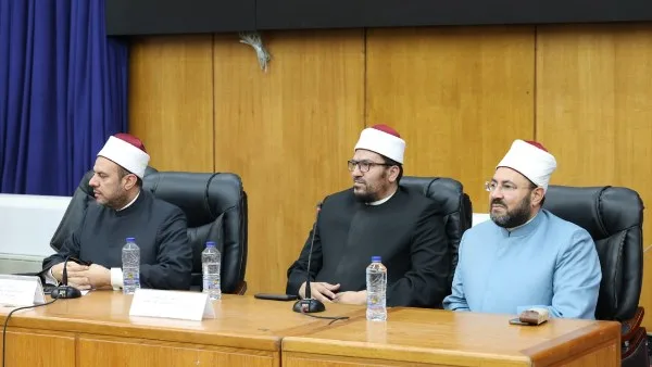 أستاذ بالأزهر: تجارب البعض في تناول التراث كان خبيثا بدعوى التجديد