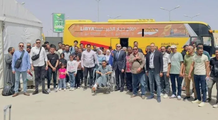 أستاذ علم السياسة لـ «الأسبوع»: إعادة 71 مصريًا من ليبيا دليل على أن حماية المصريين تعتبر نقطة حمراء لا يمكن تجاوزها. أستاذ علم السياسة لـ «الأسبوع»: إعادة 71 مصريًا من ليبيا دليل على أن حماية المصريين تعتبر نقطة حمراء لا يمكن تجاوزها.