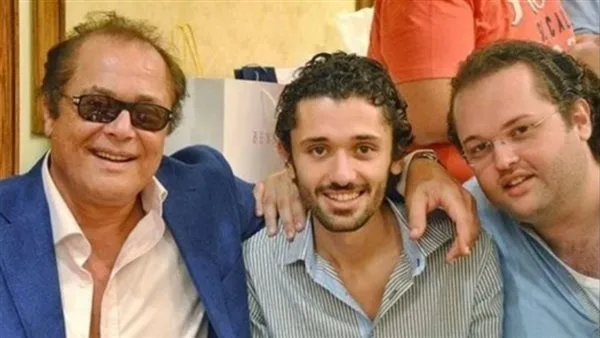 أسرة محمود عبد العزيز تقاضي سيدة شهيرة ادعت الزواج منه حتى أيامه الأخيرة