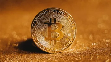 أسعار البيتكوين تتجاوز 105,000 دولار