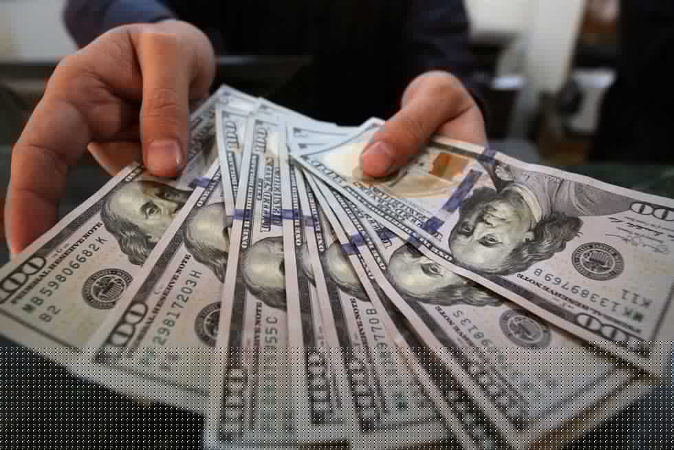 أسعار الدولار مقابل الجنيه اليوم.. يسجل 50.75 جنيه للشراء