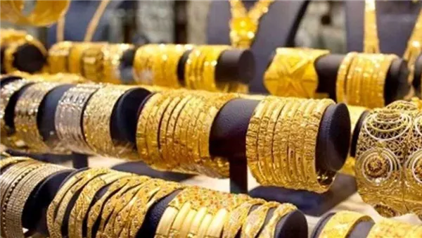 أسعار الذهب تتراجع وسط تفاؤل بشأن المفاوضات التجارية العالمية