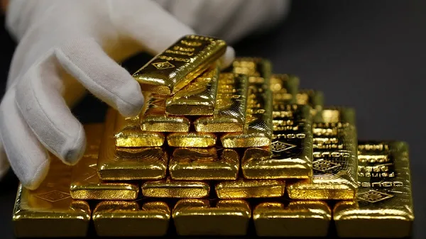 أسعار الذهب ترتفع والأونصة تصل إلى 3242.6 دولار أسعار الذهب ترتفع والأونصة تصل إلى 3242.6 دولار