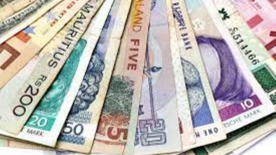 أسعار العملات اليوم الخميس: تراجع اليورو والجنيه الاسترليني واستقرار الريال السعودي