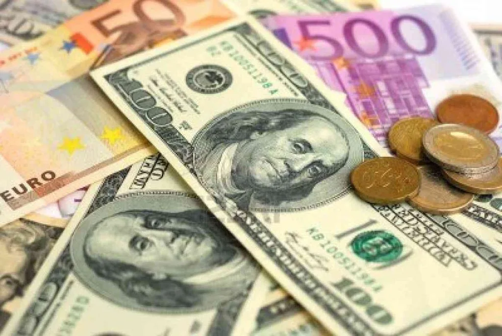 أسعار شراء العملات الأجنبية اليوم: اليورو بتكلفة 56.90 جنيه أسعار شراء العملات الأجنبية اليوم: اليورو بتكلفة 56.90 جنيه