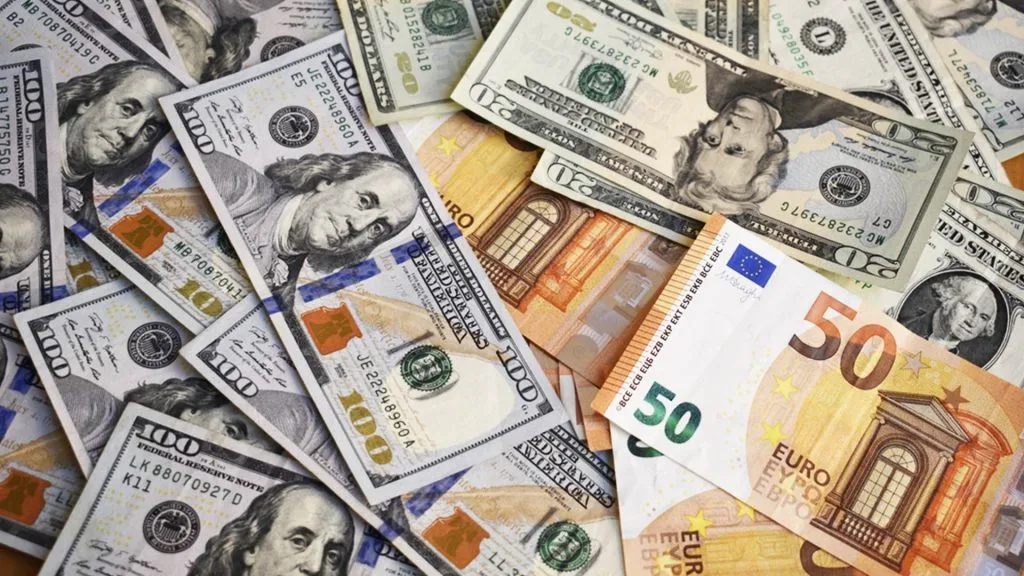 أسعار صرف العملات اليوم: الدينار الأردني بــ 70.55 جنيهًا. أسعار صرف العملات اليوم: الدينار الأردني بــ 70.55 جنيهًا.