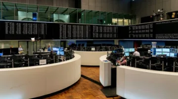 أسواق الأسهم الأوروبية تختتم تداولاتها بارتفاع مدعومة بأداء شركات الدفاع