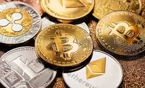 أسواق العملات الرقمية تشهد تباينًا في الأداء amid تقلبات عالمية.. وبيتكوين تواصل ارتفاعها.