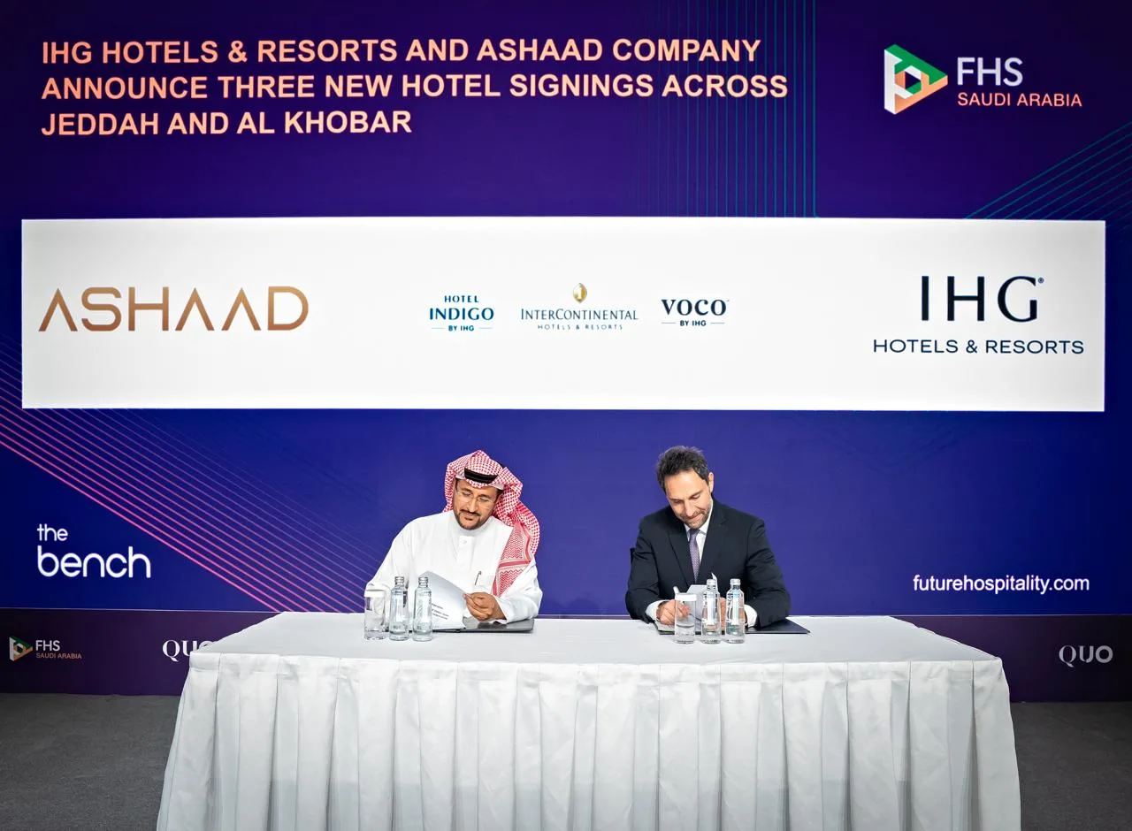 “أشاد” و”IHG” يفتتحان ثلاث فنادق عالمية تحت علامات “إنتركونتيننتال” و”ڤوكو” و”إنديغو”، مضيفين أكثر من 2700 غرفة لتغيير ملامح قطاع الضيافة في المملكة.