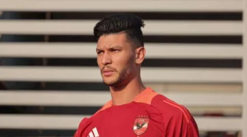 أشرف داري يعود لقائمة الأهلي أمام سيراميكا كليوباترا