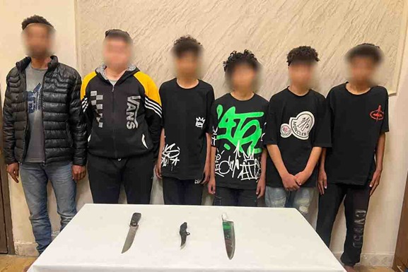 أشهروا الاسلحة من السيارة.. القبض على مرتكبى واقعة الفيديو المثير | شاهد