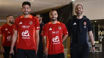 أفشة لاعب الأهلي يهنئ أحمد عبد القادر بمناسبة عيد ميلاده السادس والعشرين