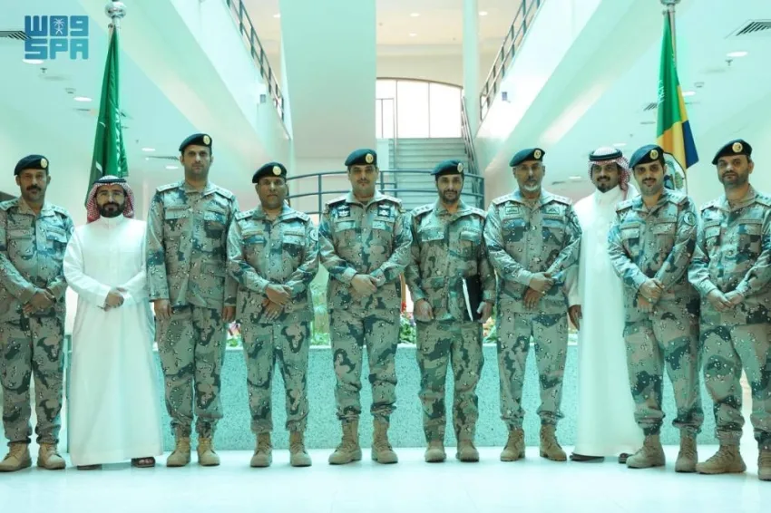أكاديمية وزارة الداخلية لأمن الحدود تُنهي البرامج التدريبية المتخصصة في مركز إعداد وتطوير القيادات. أكاديمية وزارة الداخلية لأمن الحدود تُنهي البرامج التدريبية المتخصصة في مركز إعداد وتطوير القيادات.