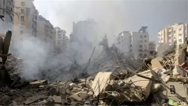 أكثر من 50 ضحية ومفقودين نتيجة غارة إسرائيلية استهدفت منزلاً في جباليا أكثر من 50 ضحية ومفقودين نتيجة غارة إسرائيلية استهدفت منزلاً في جباليا