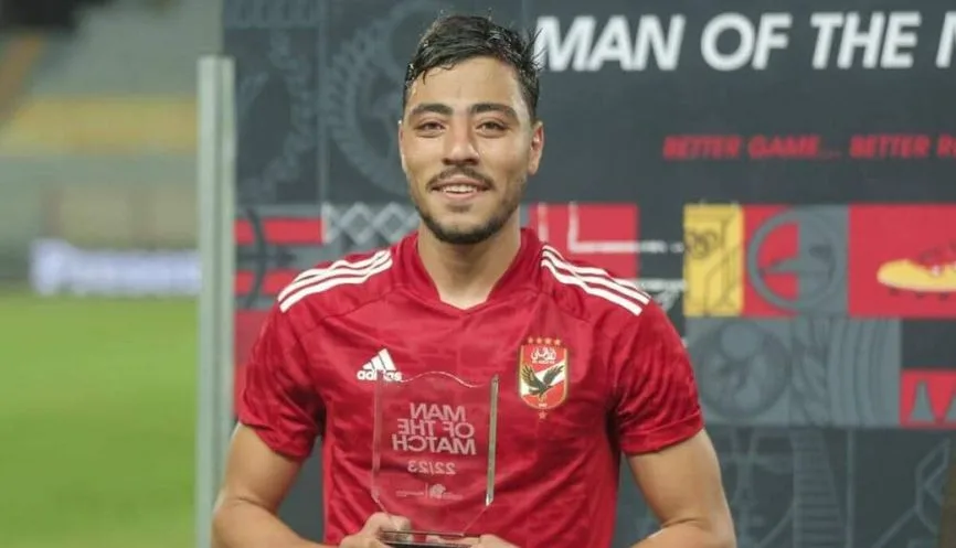 أكرم توفيق يمتنع عن الاحتفاء بلقب الدوري أكرم توفيق يمتنع عن الاحتفاء بلقب الدوري