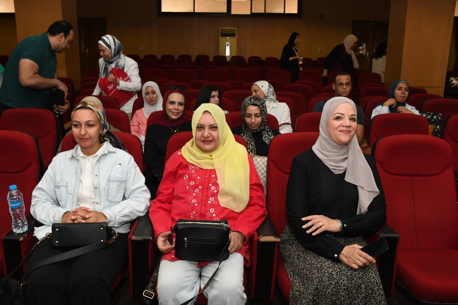 ألسن عين شمس تستقبل السفير البرتغالي في احتفالية باليوم العالمي للغة البرتغالية
