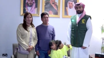 أم التوأم الملتصق من الفلبين: نحن ممتنون للمملكة على الدعم الذي قدمته لنا (فيديو)