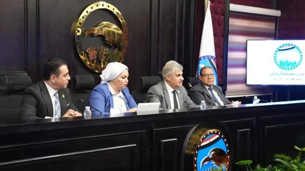 أمانة “العمال المركزية” في مستقبل وطن تنظم فعالية توعوية بشأن القانون الجديد للعمل أمانة “العمال المركزية” في مستقبل وطن تنظم فعالية توعوية بشأن القانون الجديد للعمل