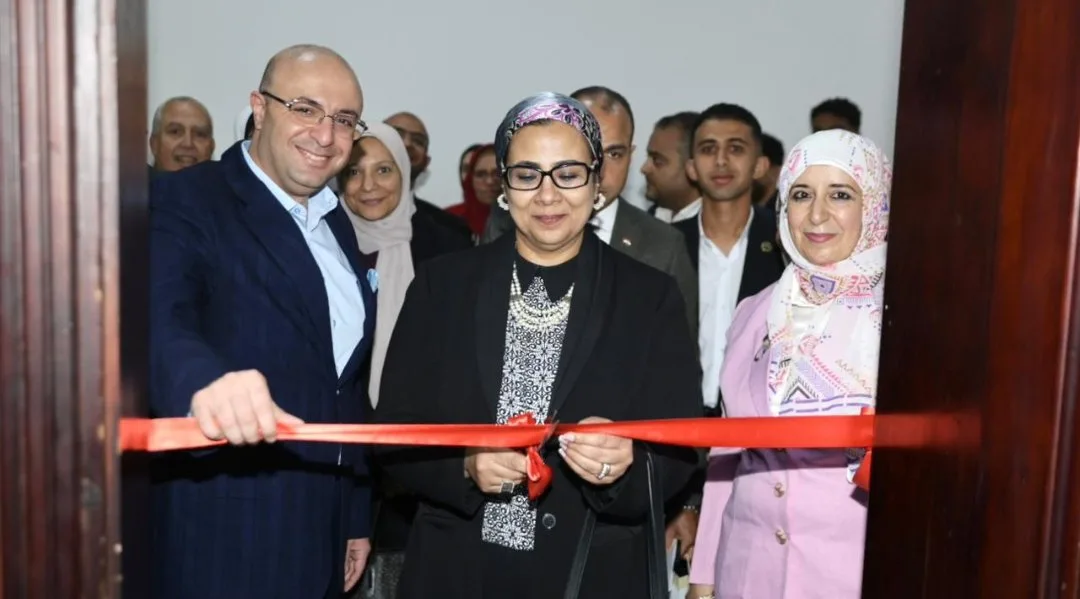 أمل عمار تدشن مركز لمكافحة العنف ضد المرأة في جامعة بني سويف التكنولوجية أمل عمار تدشن مركز لمكافحة العنف ضد المرأة في جامعة بني سويف التكنولوجية