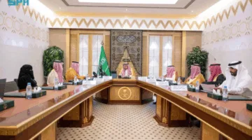 أمير القصيم يترأس اجتماعًا لمراجعة مبادرات المركز الوطني للنخيل والتمور