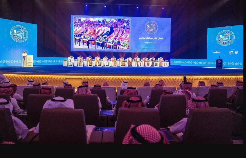 أمير القضيم يهنئ الفائزين بجائزة التميز والابتكار في نسختها الخامسة