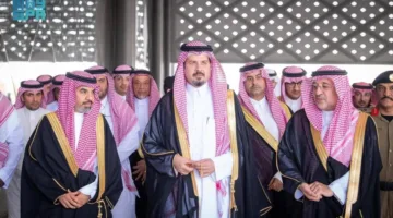 أمير المدينة يزور محطة السكك الحديدية ومرافق المطار