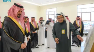 أمير المدينة يزور مركز استقبال الحجاج على طريق الهجرة