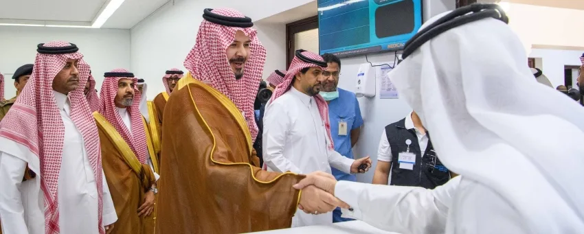 أمير المدينة يزور مشروع تحسين ميقات ذي الحليفة أمير المدينة يزور مشروع تحسين ميقات ذي الحليفة