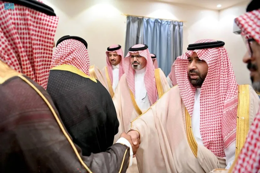 أمير جازان يجتمع مع مشايخ وأبناء الحُرَّثْ لمناقشة احتياجات المنطقة