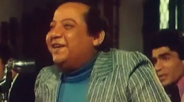أنت رائدهم يا جورج” .. ملك الكوميديا الذي أصبح اسمه رمزًا في “ثلاثي أضواء المسرح