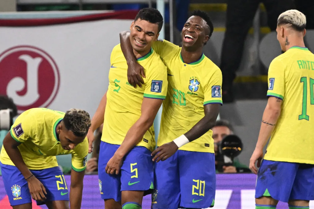 أنشيلوتي يعيد لاعبًا غير متوقع إلى منتخب البرازيل بعد بكائه من أجله