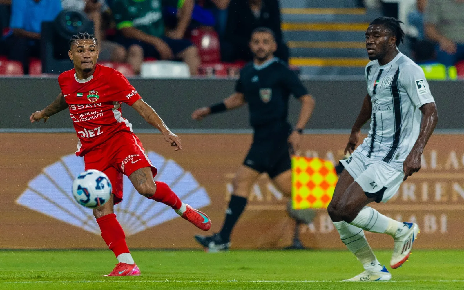 أهداف مباراة شباب الأهلي والجزيرة في الأسبوع 26 من الدوري الإماراتي أهداف مباراة شباب الأهلي والجزيرة في الأسبوع 26 من الدوري الإماراتي