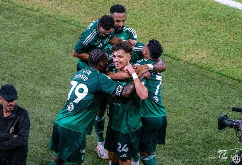 أهلي جدة يحقق انتصاراً بأربع أهداف على الخلود في شوط واحد بدوري روشن أهلي جدة يحقق انتصاراً بأربع أهداف على الخلود في شوط واحد بدوري روشن