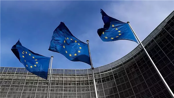 صحيفة أمريكية: واشنطن لم تحصل على تأكيد من أوروبا بفرض رسوم جمركية على الصين صحيفة أمريكية: واشنطن لم تحصل على تأكيد من أوروبا بفرض رسوم جمركية على الصين
