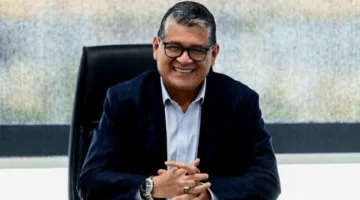 أوسكار رويز: تقنية الفيديو موضوع مثير للجدل والمناقشات، ولجنة الحكام تتصرف باستقلالية تامة.